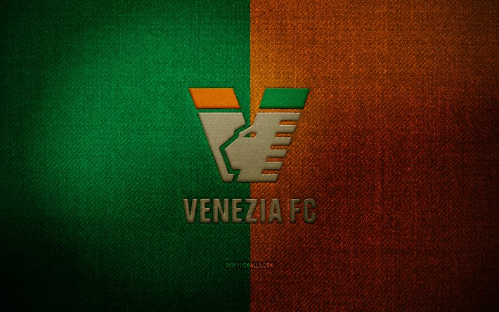 venezia fc-abzeichen, 4k, grüner orangefarbener stoffhintergrund, serie b, venezia fc-logo, venezia fc-emblem, sportlogo, venezia fc-flagge, italienischer fußballverein, venezia calcio, fußball, venezia fc