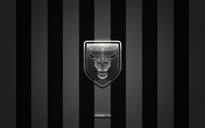 マッカーサーfcのロゴ, オーストラリアのフットボール クラブ, aリーグ, ホワイトブラックカーボンの背景, マッカーサーfcのエンブレム, フットボール, マッカーサーfc, オーストラリア, マッカーサー fc シルバー メタル ロゴ