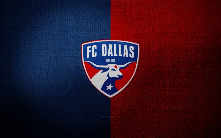 fc ダラスのバッジ, 4k, 青赤布の背景, mls, fcダラスのロゴ, fc ダラスのエンブレム, スポーツのロゴ, fcダラスの旗, アメリカのサッカー チーム, fcダラス, サッカー, フットボール, ダラスfc