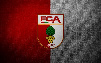 شارة fc augsburg, 4k, خلفية النسيج الأبيض الأحمر, البوندسليجا, شعار fc augsburg, fc augsburg emblem, شعار الرياضة, نادي كرة القدم الألماني, fc augsburg, كرة القدم, أوغسبورغ fc