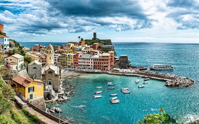 Vernazza, bay, evening, Ligurian coast, travel to Italy, Vernazza cityscape, resorts, Ligurian Sea, La Spezia, Liguria, Italy
