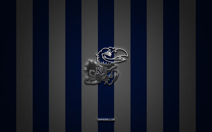 logo des jayhawks du kansas, équipe de football américain, ncaa, fond de carbone blanc bleu, emblème des jayhawks du kansas, football américain, jayhawks du kansas, etats unis, logo en métal argenté kansas jayhawks