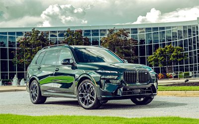 bmw x7 m60i xdrive, 4k, route, 2023 voitures, g07, vus, hdr, vert bmw x7, 2023 bmw x7, voitures allemandes, bmw g07, bmw