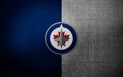 winnipeg jets badge, 4k, خلفية النسيج الأبيض الأزرق, nhl, winnipeg jets logo, winnipeg jets emblem, الهوكي, شعار الرياضة, وينيبيغ الطائرات العلم, فريق الهوكي الكندي, وينيبيغ الطائرات