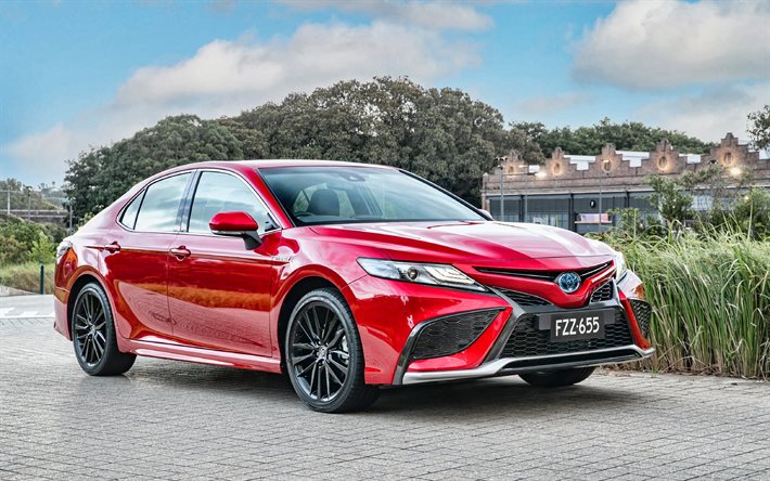 2022, Toyota Camry Hybrid, 4k, front view, exterior, red sedan, red Toyota Camry, new Camry Hybrid, Japanese cars, sedans, Toyota