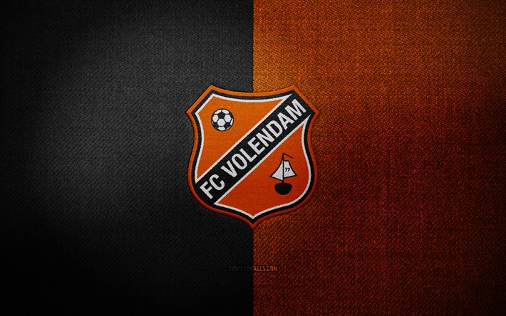 fc volendam badge, 4k, orange schwarzer stoffhintergrund, eredivisie, fc volendam logo, fc volendam emblem, sportlogo, niederländischer fußballverein, fc volendam, fußball, volendam fc