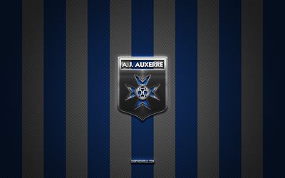logotipo de aj auxerre, club de fútbol francés, ligue 1, fondo de carbono blanco azul, emblema de aj auxerre, fútbol, aj auxerre, francia, logotipo de metal plateado de aj auxerre