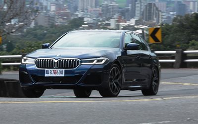BMW 530i M Sport, 4k, highway, 2021 cars, G30, TW-spec, BMW G30, 2021 BMW 5 Series, german cars, BMW