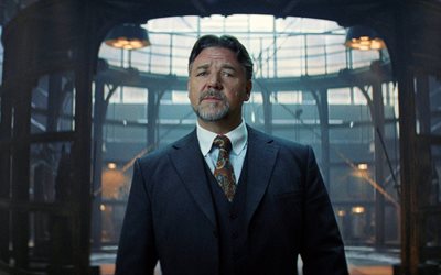 Russell Crowe, New Zealand actor, movie stars, gray costume, Hollywood, picture with Russell Crowe, New Zealand celebrity, Russell Crowe photoshoot
