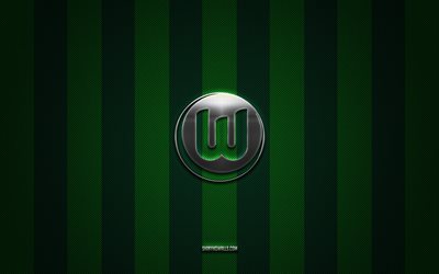 logo del vfl wolfsburg, squadra di calcio tedesca, bundesliga, sfondo verde carbonio, emblema del vfl wolfsburg, calcio, vfl wolfsburg, germania, logo in metallo argento del vfl wolfsburg